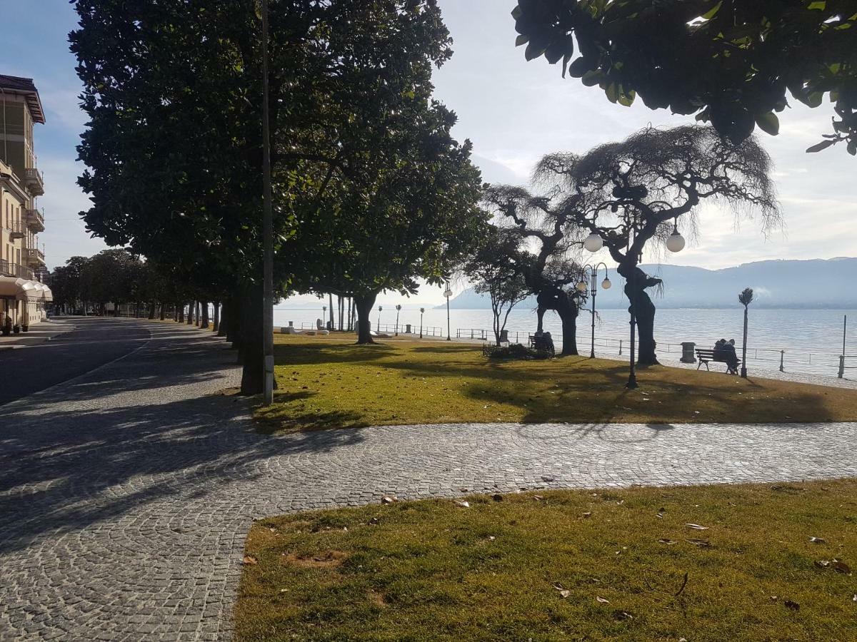 Monolocale Piano Terra Direttamente Sul Lago Verbania Extérieur photo